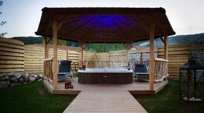 chalet avec jacuzzi privé, love room vosges alsace